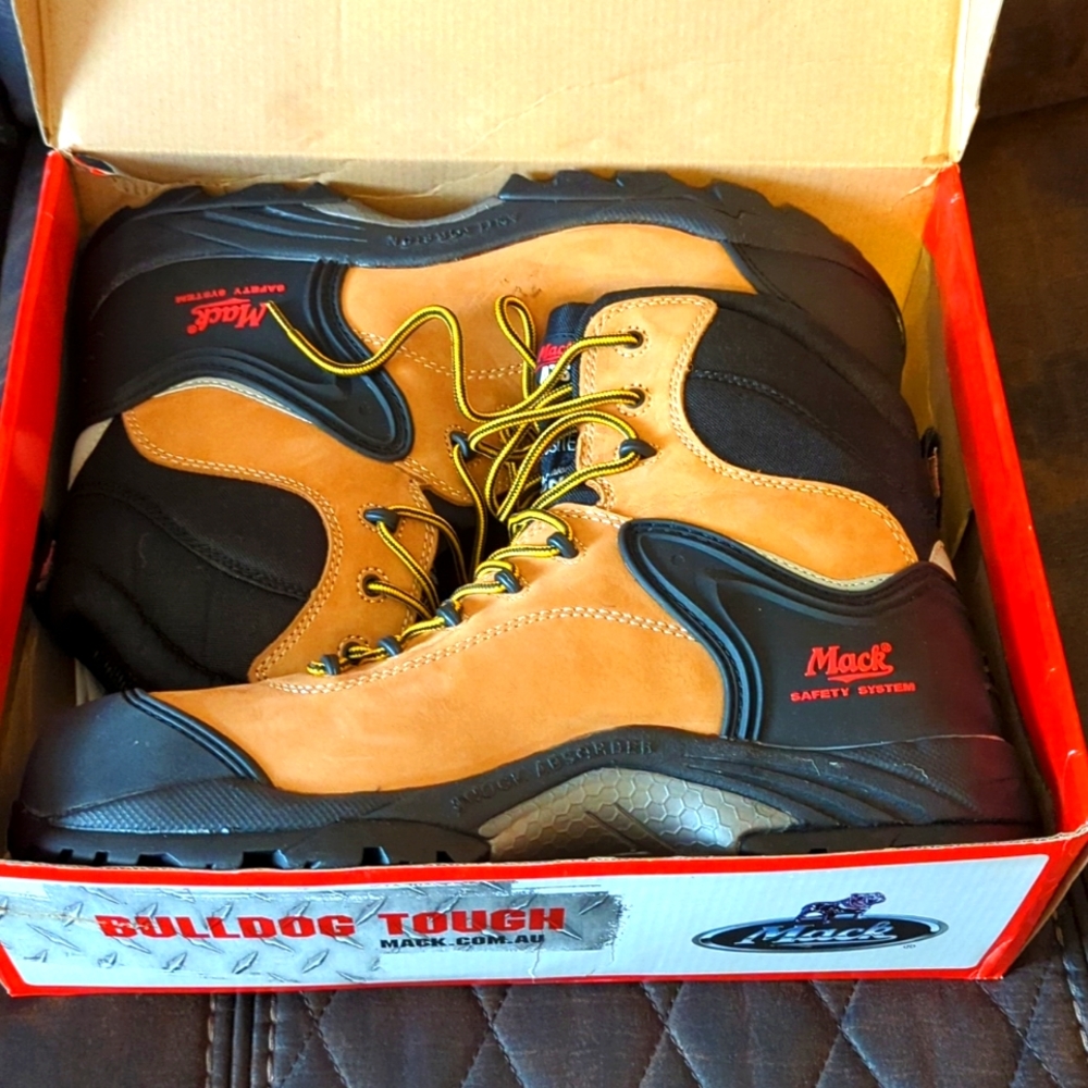 Mack Steel toe Work boots
